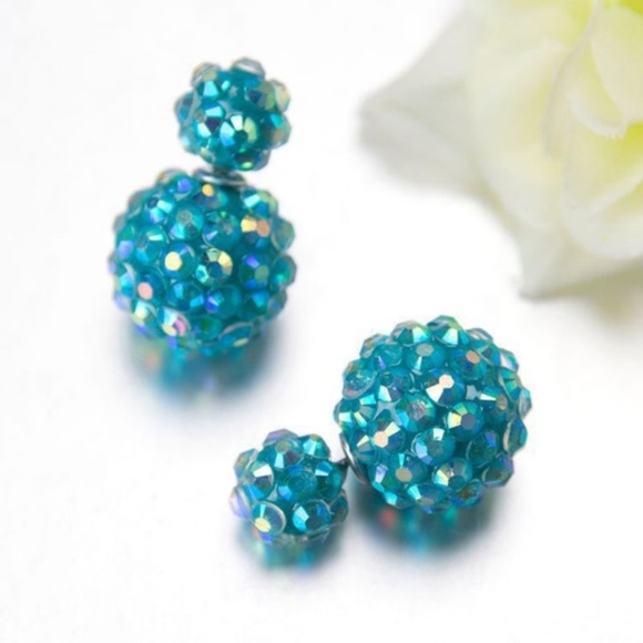 Cinderella's Closet Jewelry - HPTrendy Double Ball Earrings